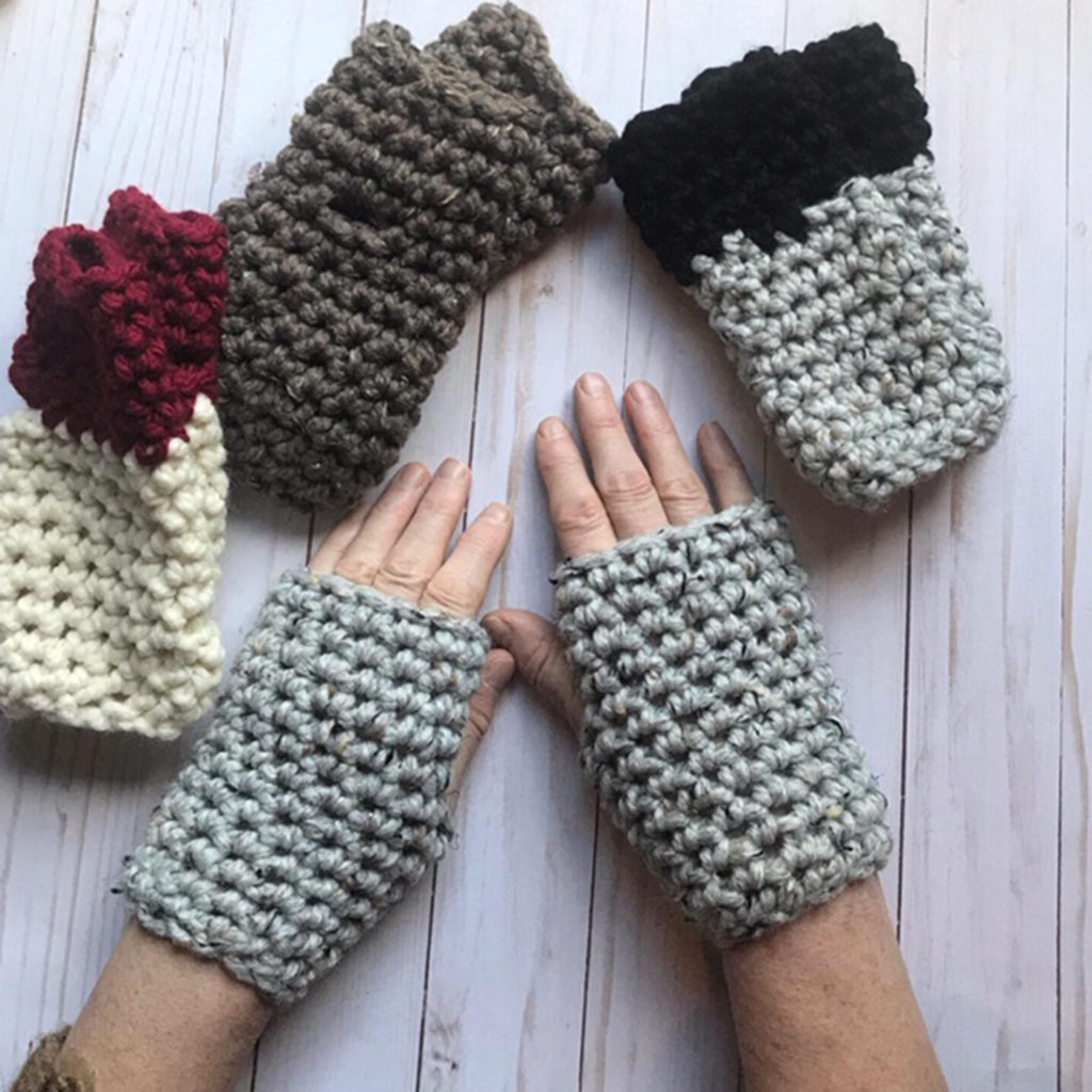 17 free Fingerless Gloves Crochet Patterns. 