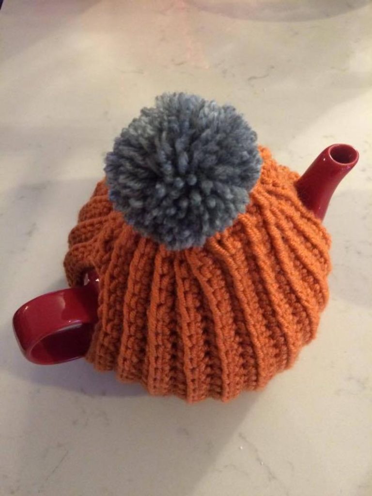 The Cozy Chic Tea Cozy Free Crochet Pattern.   Carroway Crochet