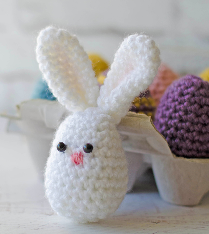 easter crochet pattern, egg bunny