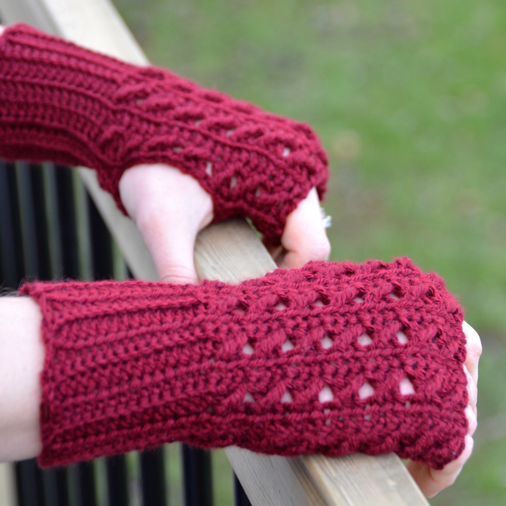Crochet fingerless glove free pattern - Fosbas Designs