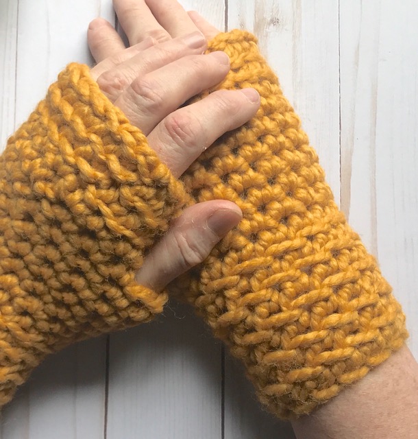 cosy fingerless gloves free pattern
