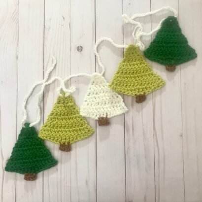 25 Free Christmas Crochet Patterns - Carroway Crochet